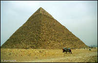 Pyramide in �gypten, die den
                            Mittelpunkt bezeichnet