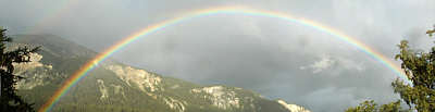 Regenbogen-Mandala am Lenzer Horn in
                              Lenz/Lantsch