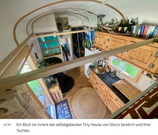 Schweiz
                              T�sstal (Kanton Z�rich): Ein Imbisswagen
                              wurde zu einem Tiny House umgebaut -
                              Innenansicht