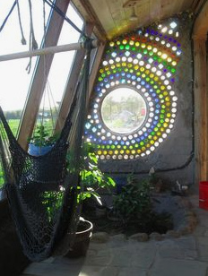 Fenster mit Flaschenrahmen