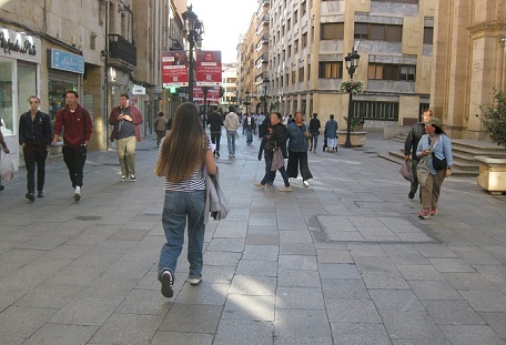 Salamanca Fussg�ngerzone in gelben
                        Platten