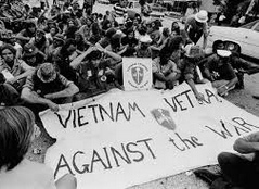 Asociación de veteranos de la Guerra de Vietnam:
                manifestación 01 con una manifestación sentada
