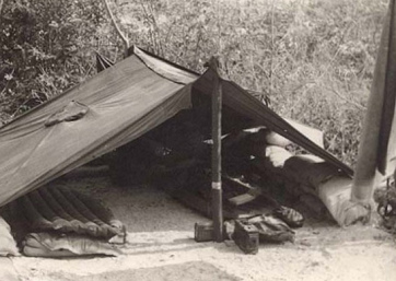 Zelt
            eines "US"-Infanteristen