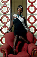 Miss-Landmine-Angola-Kandidatin 2008:
                          Miss Bie, Domingas Antonio Barroso