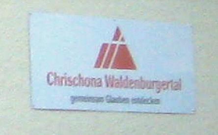 Kriminelle
                  "Chrischona"-Sekte mit dem Logo einer
                  Freimaurerpyramide
