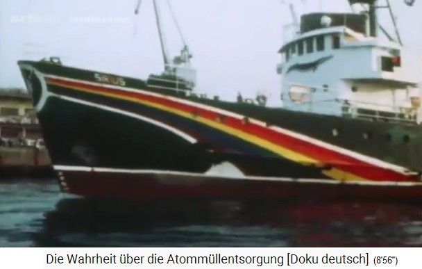 Vigo (Spain) 1993, entry of the Greenpeace
                  ship