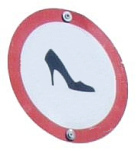 Stöckelschuhe verboten,
                          (Verkehrszeichen). Dieses Verkehrszeichen
                          sollte im Namen der Architektur und der
                          körperlichen und geistigen Gesundheit für die
                          ganze Welt gelten.