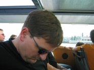 Cuando se adormila, pueden seguir
                        situaciones peligrosas...