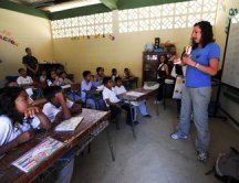 Una
                  case en un colegio en Ecuador