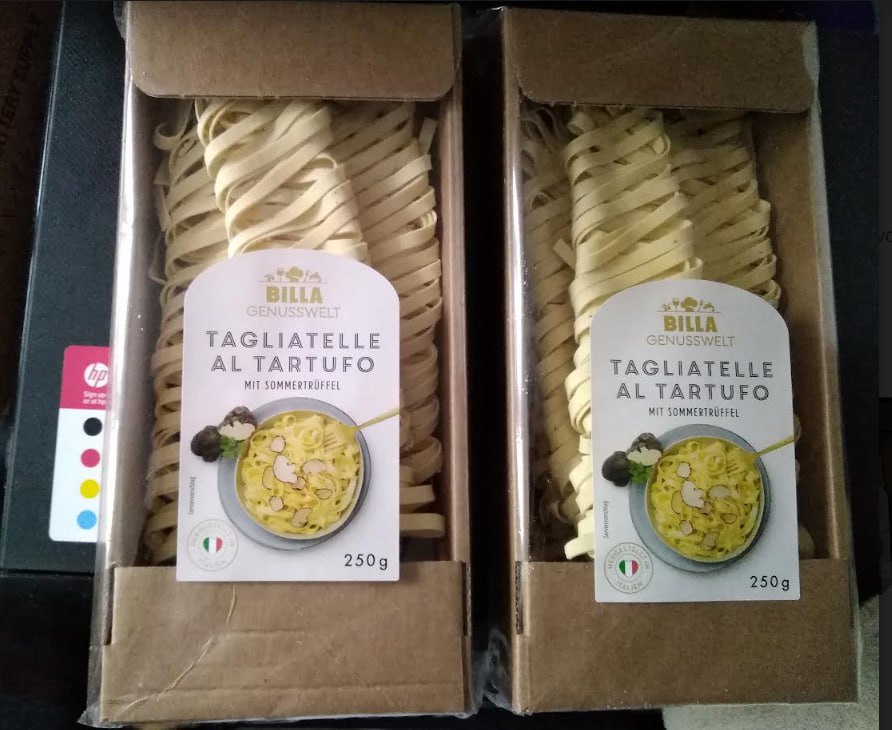 Insekten in Teigwahren in
                    Italien 2.2.2023: Die Formel lautet: "Kann
                    Spuren von Weichtieren enthalten"