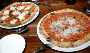 Restaurante italiano
                        en Nueva York ciudad, buenas pizzas