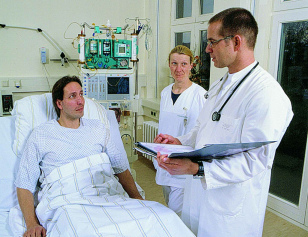 Die
                          �rzte der Schulmedizin versagen bei der
                          schweren K�rperverletzung durch Amalgam total,
                          weil sie die Giftigkeit von Amalgam gar nicht
                          prognostizieren d�rfen. Die Schulmediziner
                          werden im Studium darauf gedrillt, dass
                          Amalgam nichts ausmacht. Und selber sind die
                          Medizinstudenten ja gesund und Amalgam macht
                          ihnen nichts aus, sonst d�rften sie gar nicht
                          Medizin studieren....