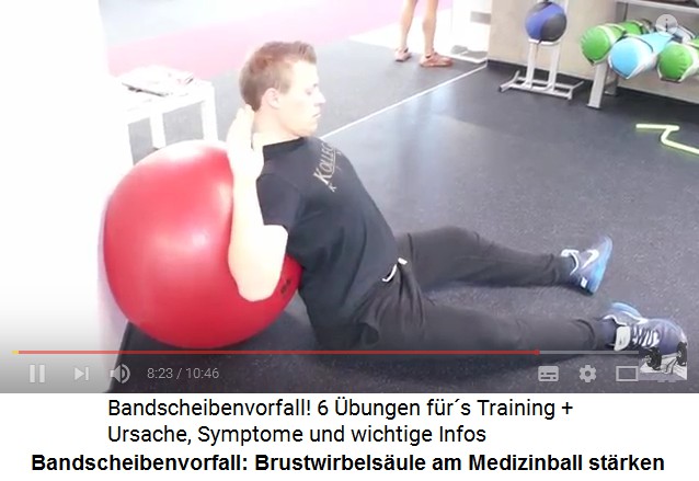 Die Brustwirbels�ule kann man am
                      Medizinball st�rken