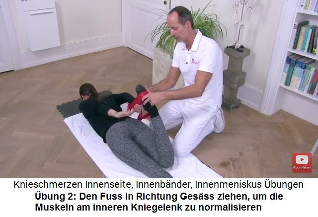 Knieschmerzen an der
                      Innenseite des Knies, �bung 2: In Bauchlage den
                      Fuss zum Ges�ss ziehen, [um den
                      Oberschenkelstrecker (Quadrizeps) zu dehnen] und
                      um so das Knie zu normalisieren