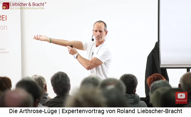 Roland Liebscher-Bracht
                    zeigt Armbeuge und Armstreckung