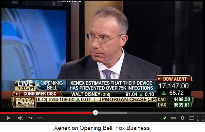 CEO
                                      Maurice Miller und der Text: Der
                                      UV-Lichtroboter von Xenex
                                      beseitigt 75.000 Arten von
                                      Infektionen