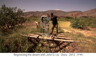 �thiopien, das
                      Dorf Abraha Atsebaha mit einem Ziehbrunnen mit
                      Kurbel