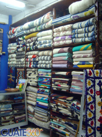 el espino consigui�
                      las telas, ...