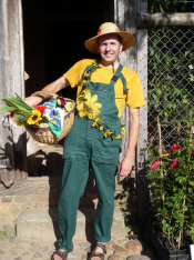 Un
                        jardinero ten�a un perro orgulloso que cay� en
                        un pozo