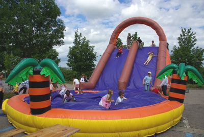 Inflatable slide 01,
                            from the company "Event-Schmiede
                            KTL", Fulda, Germany