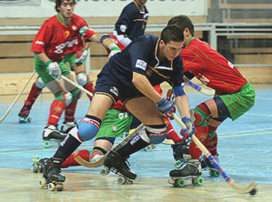 Hockey
                          sobre patines con guantes, sin localidad