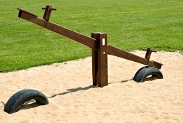 Balanc�n 04 con
                            amortiguaciones de neum�ticos, sin
                            localidad