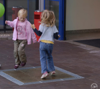 Bailar en un
                                  carill�n de baile, empresa Richter en
                                  Frasdorf, Baviera, Alemania