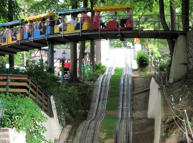 Parkeisenbahn
                              Ibbenb�ren 03, Br�cke �ber die
                              Sommerrodelbahn