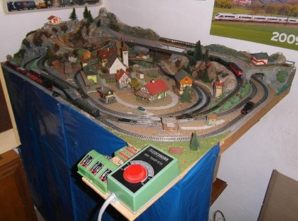 Der zweite Verkehrspark
                            folgt dann mit einer Modelleisenbahn
