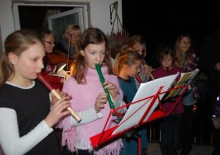 Group of flute players